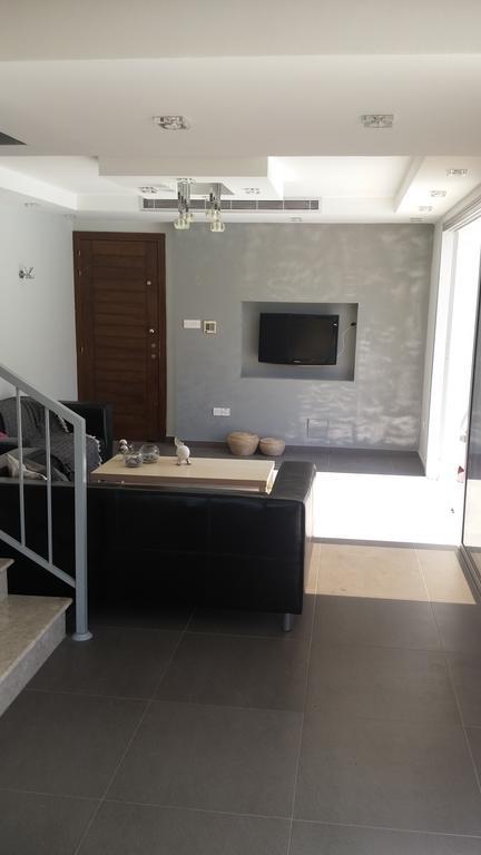 Palms Resort Apartments Alethriko Oda fotoğraf