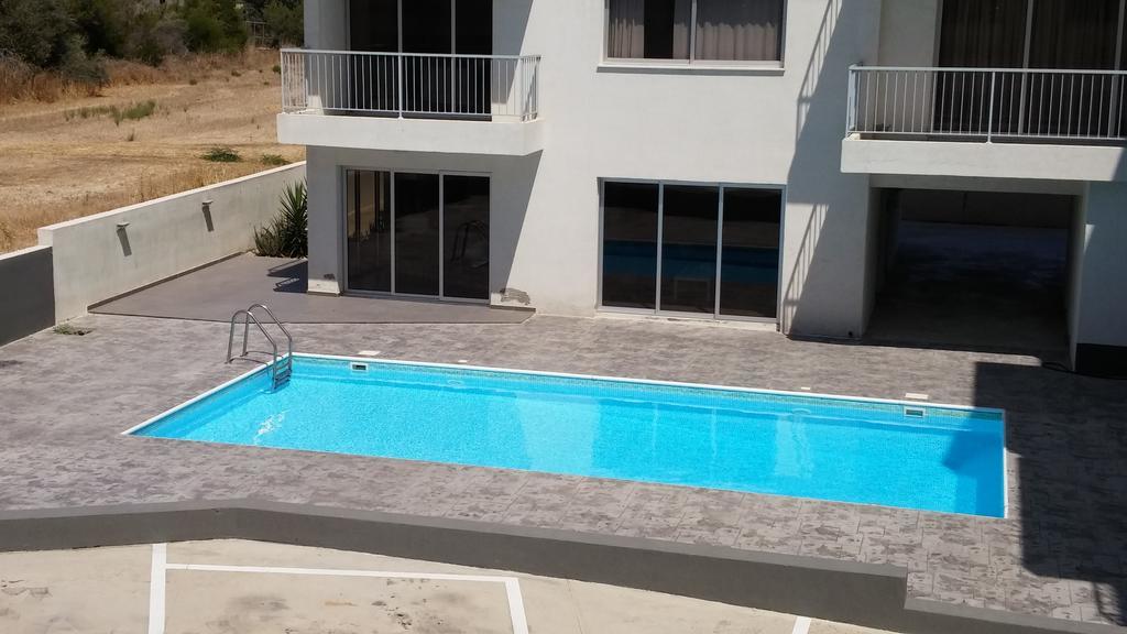 Palms Resort Apartments Alethriko Oda fotoğraf